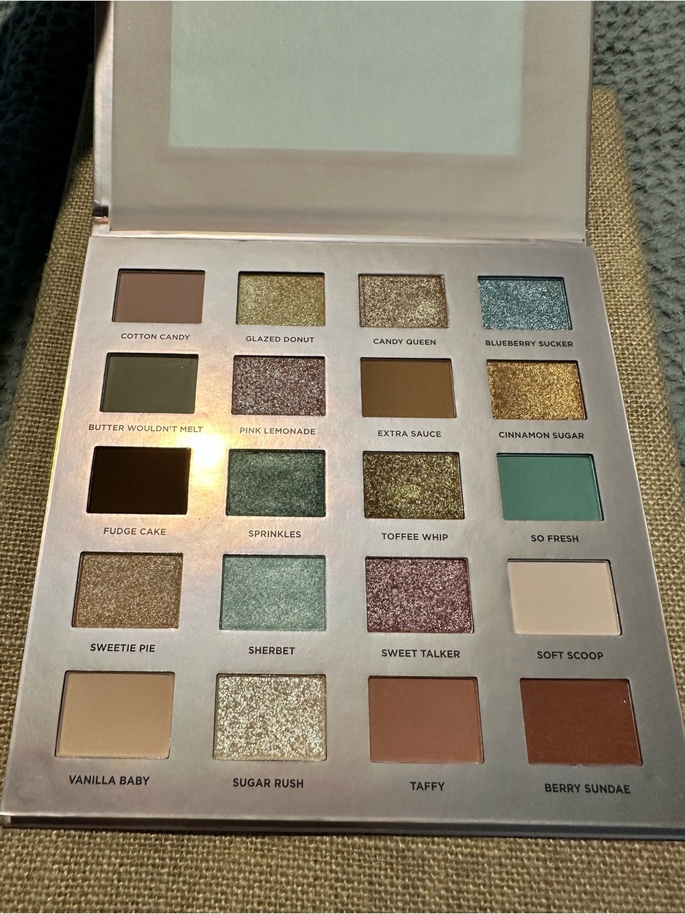 ICONIC London Treat Yourself Eyeshadow Palette